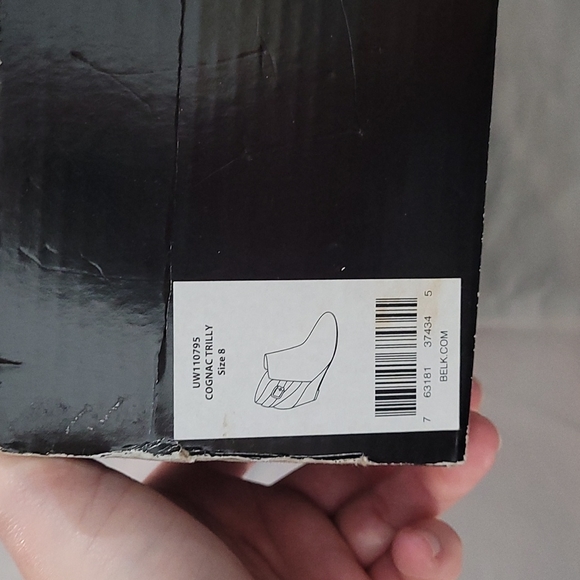 New Directions wedge booties New With Box 8 cognac tan suede - Picture 8 of 8